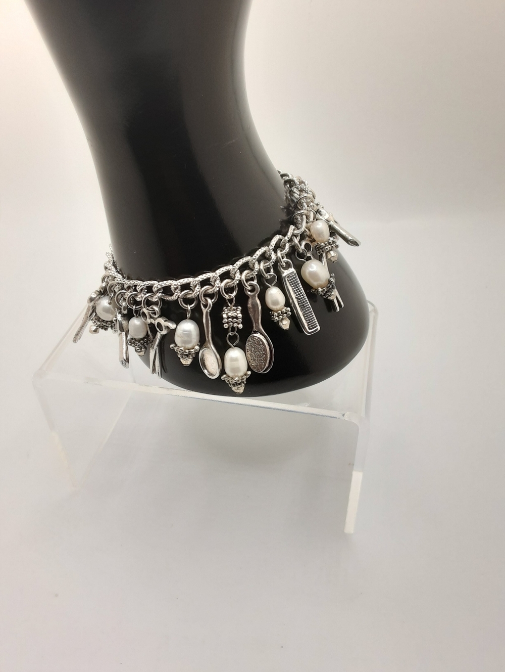 Unique Beautician Inspired Charm Bracelet 7" - Excellent Used Condition